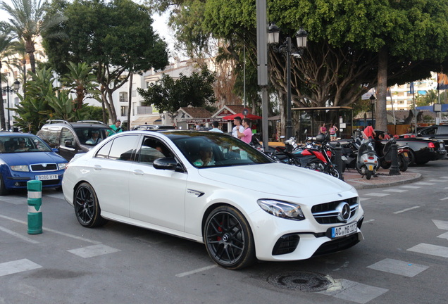 Mercedes-AMG E 63 S W213