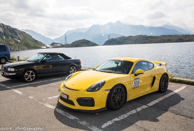 Porsche 981 Cayman GT4