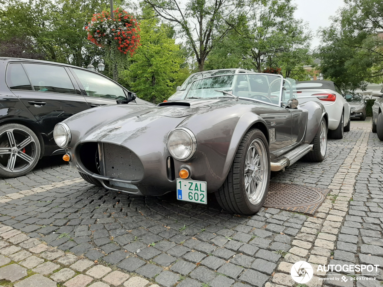 AC Cobra 427