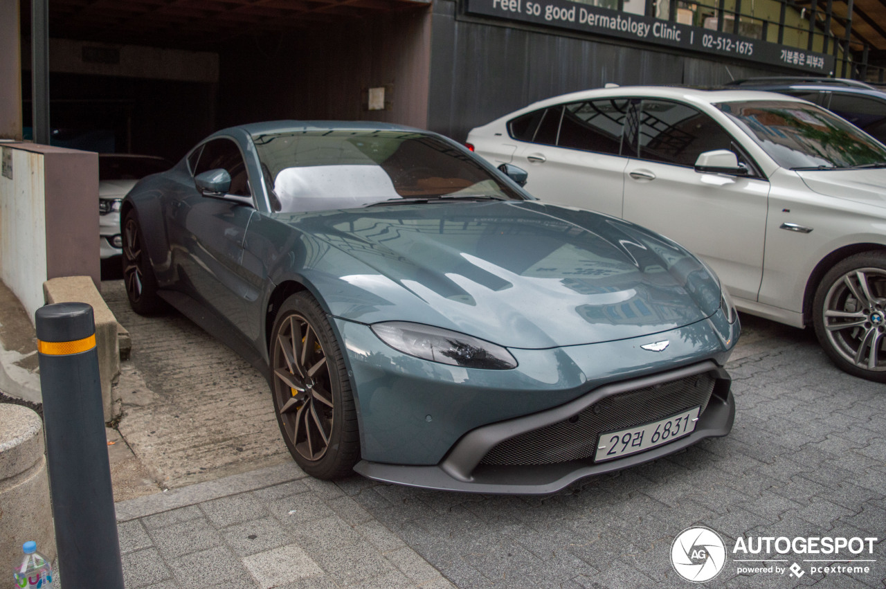 Aston Martin V8 Vantage 2018