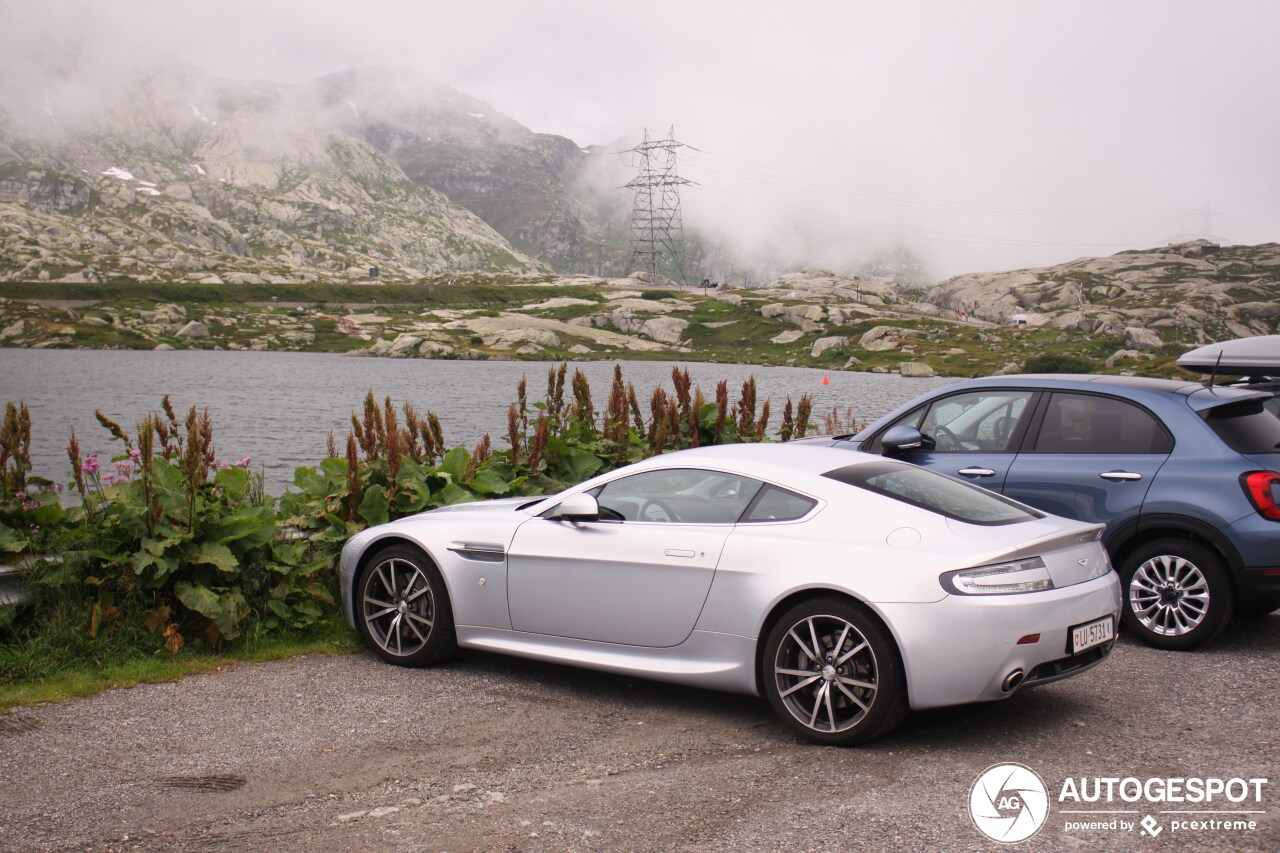 Aston Martin V8 Vantage