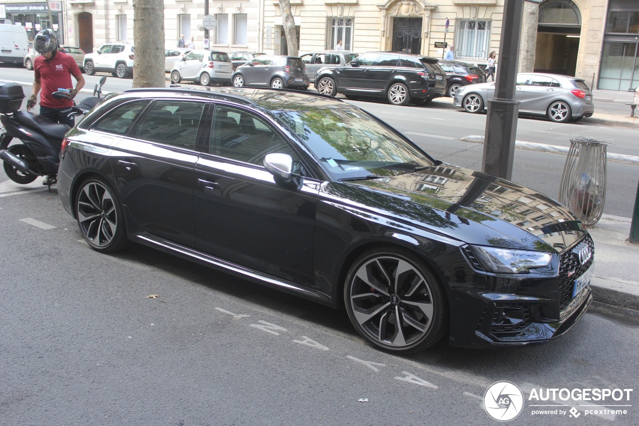 Audi RS4 Avant B9