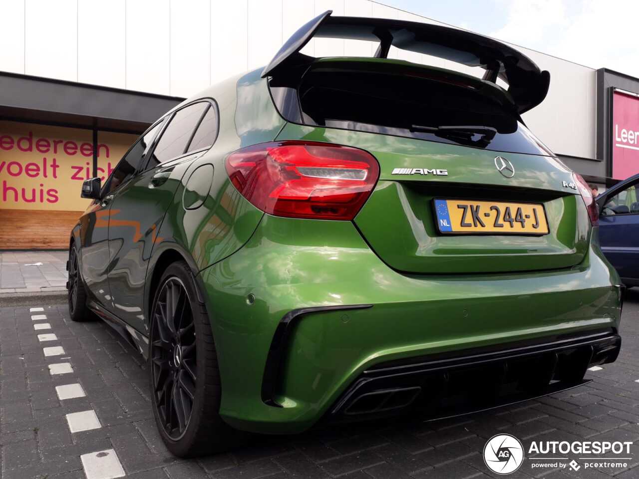 Mercedes-AMG A 45 W176 2015