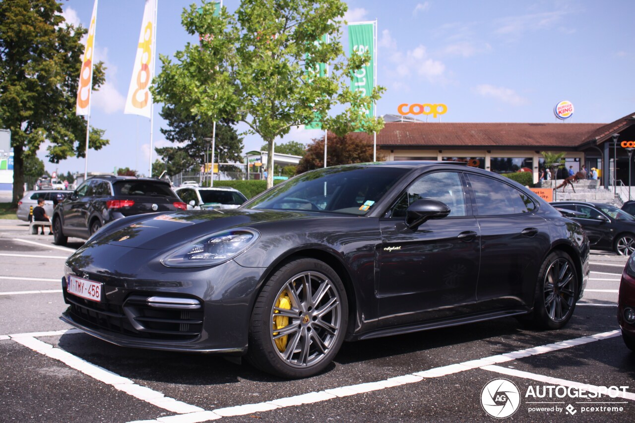 Porsche 971 Panamera Turbo S E-Hybrid