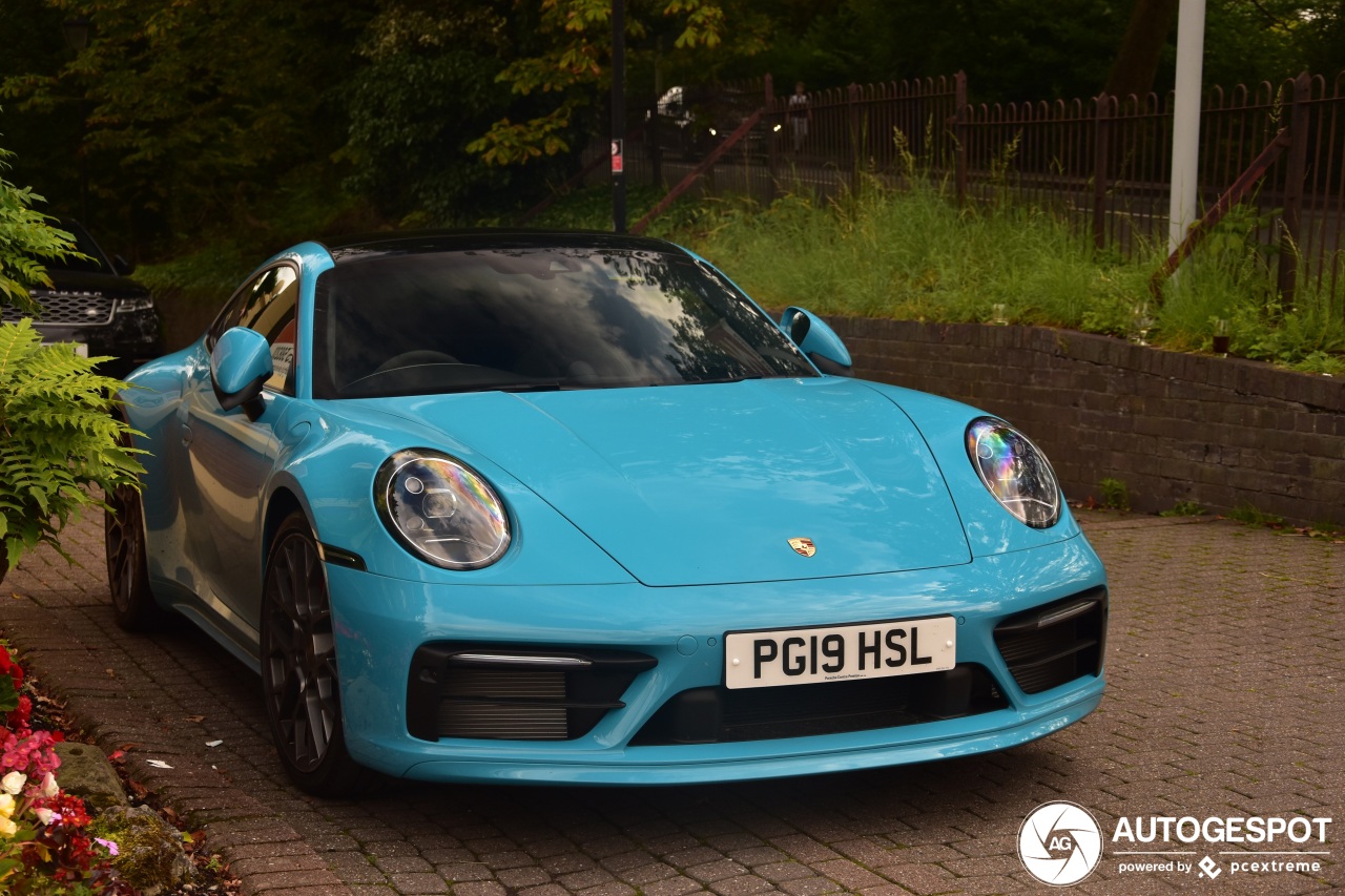 Porsche 992 Carrera 4S