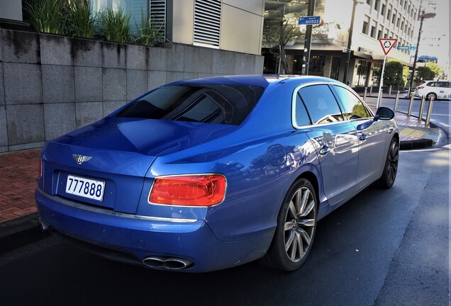 Bentley Flying Spur V8