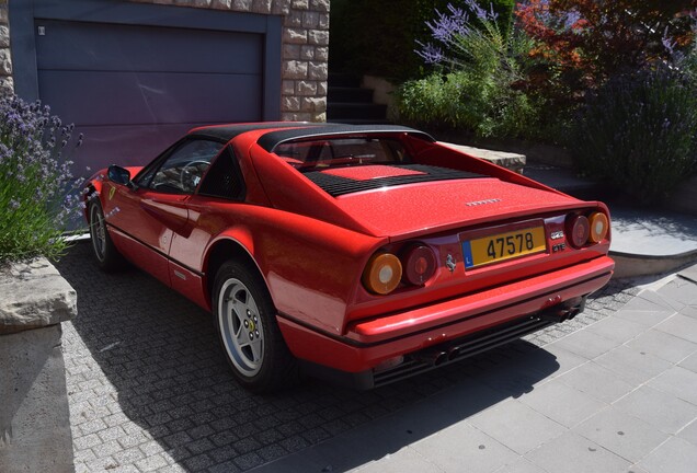 Ferrari 328 GTS