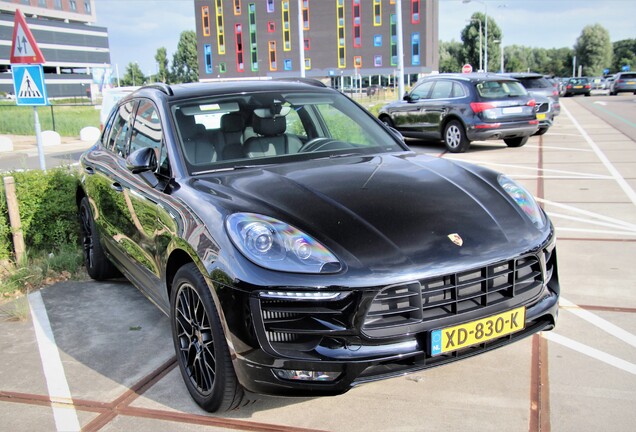 Porsche 95B Macan GTS