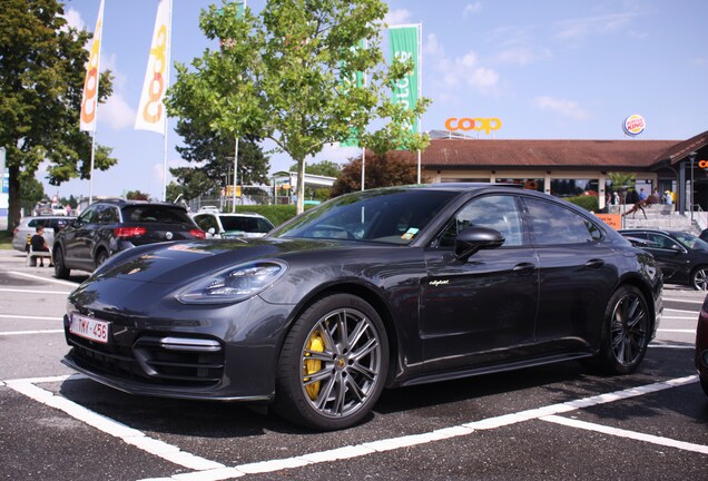 Porsche 971 Panamera Turbo S E-Hybrid