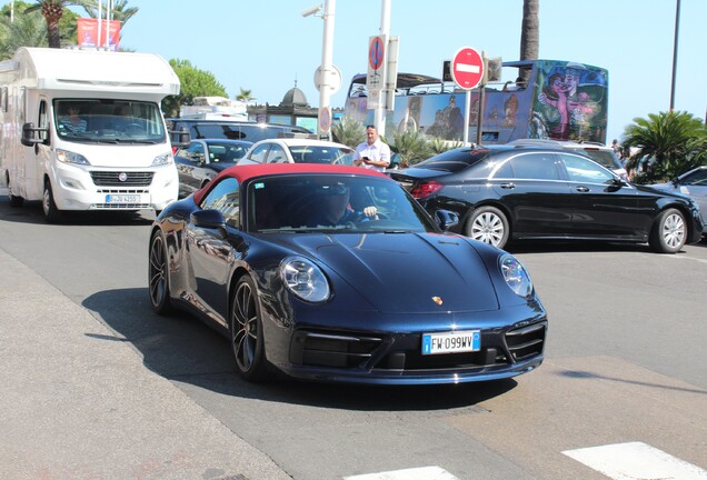 Porsche 992 Carrera 4S Cabriolet