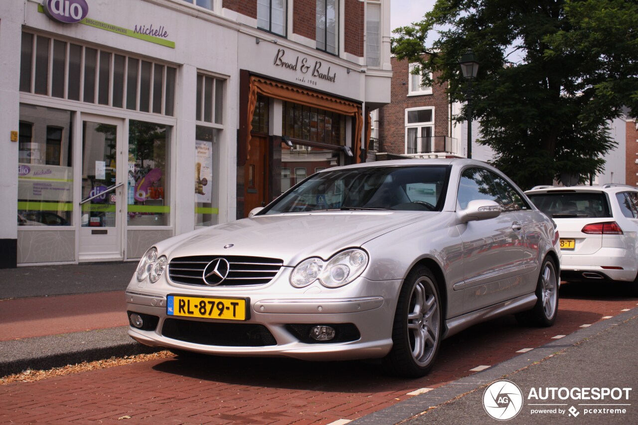 Mercedes-Benz CLK 55 AMG