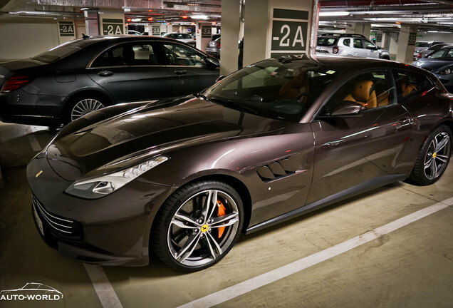 Ferrari GTC4Lusso