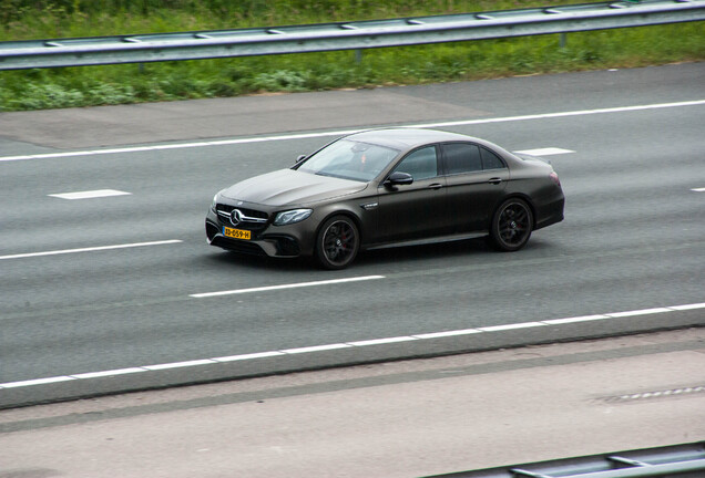 Mercedes-AMG E 63 S W213