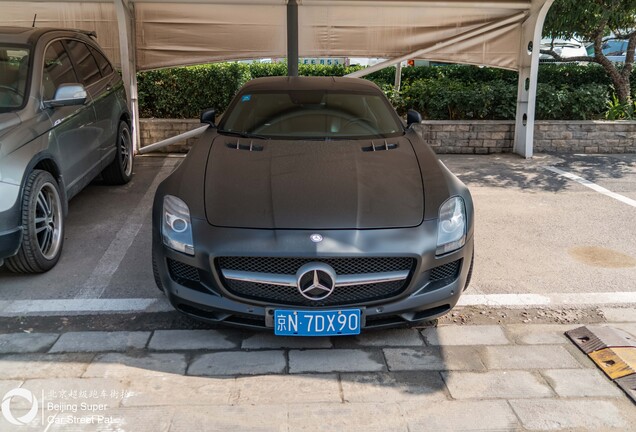 Mercedes-Benz SLS AMG