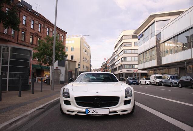 Mercedes-Benz SLS AMG