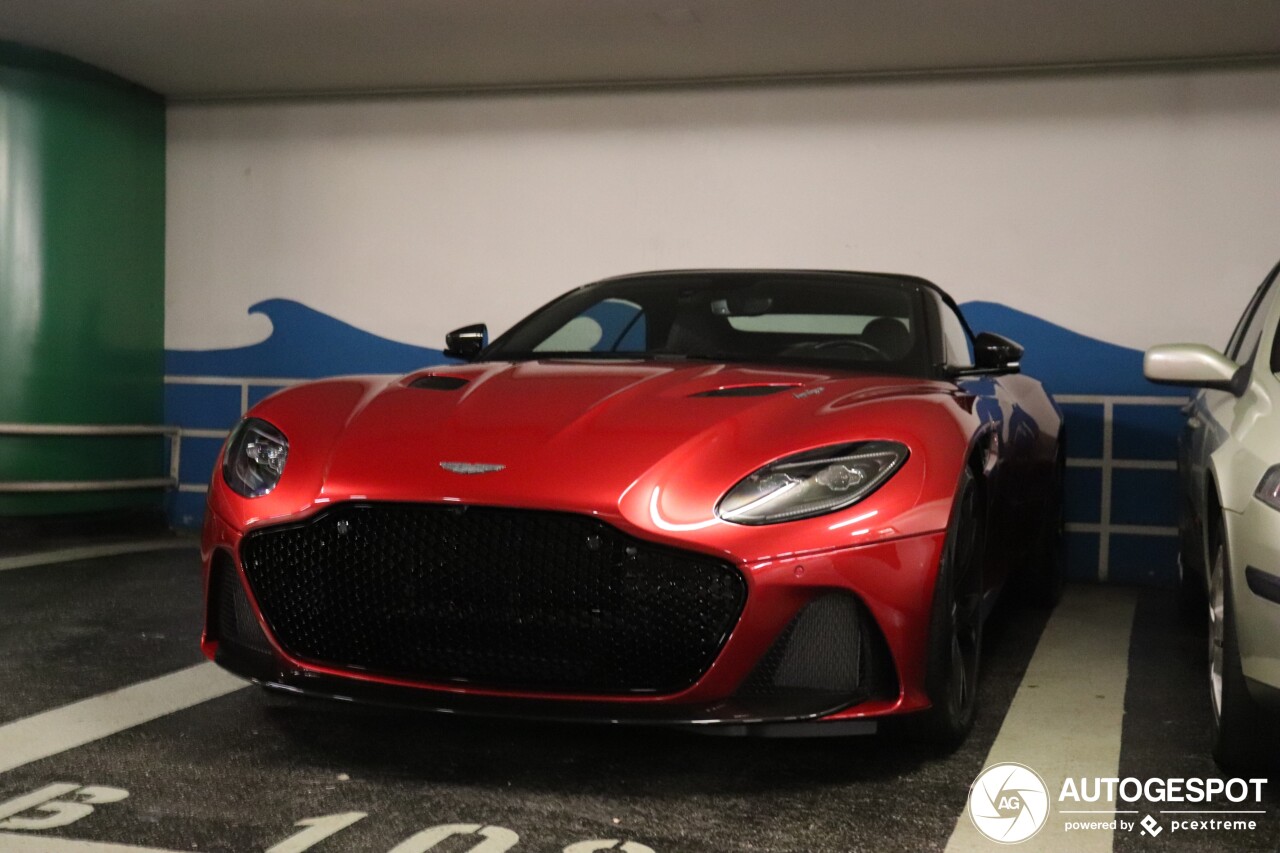 Aston Martin DBS Superleggera Volante