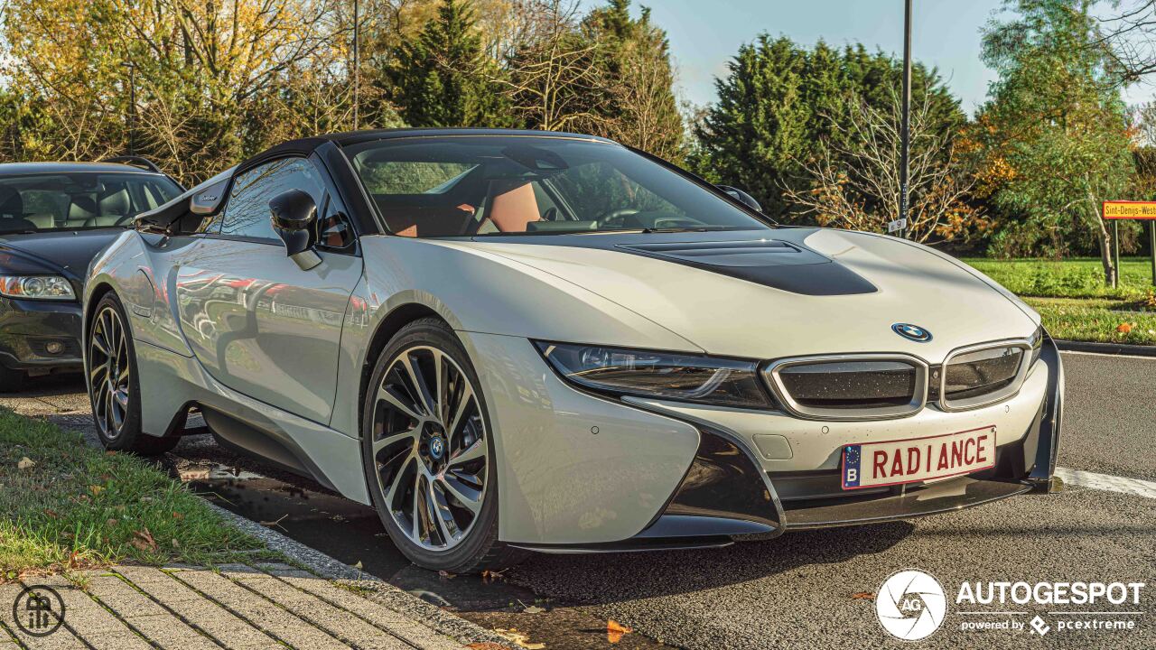 BMW i8 Roadster