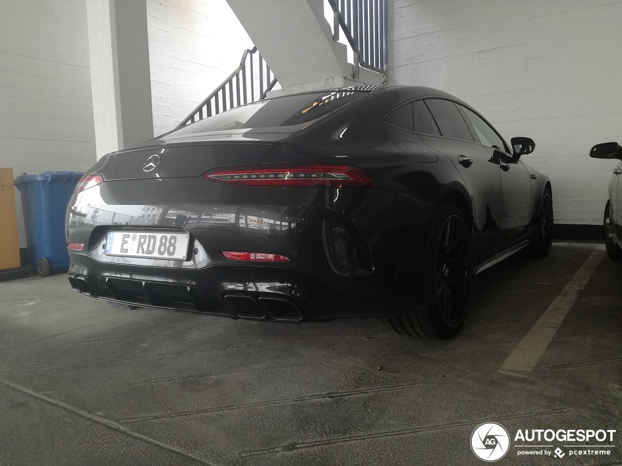 Mercedes-AMG GT 63 S X290