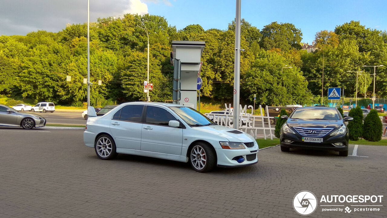 Mitsubishi Lancer Evolution IX