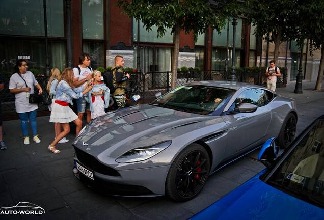 Aston Martin DB11