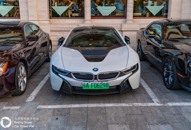 BMW i8