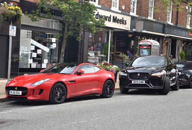 Jaguar F-PACE SVR