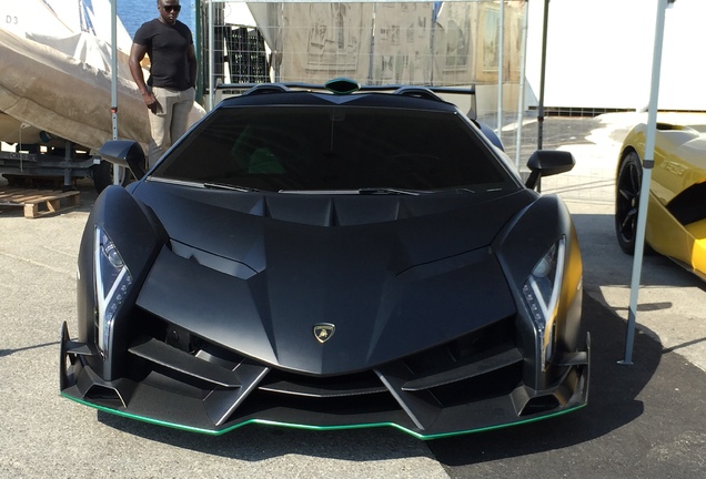 Lamborghini Veneno LP750-4 Roadster