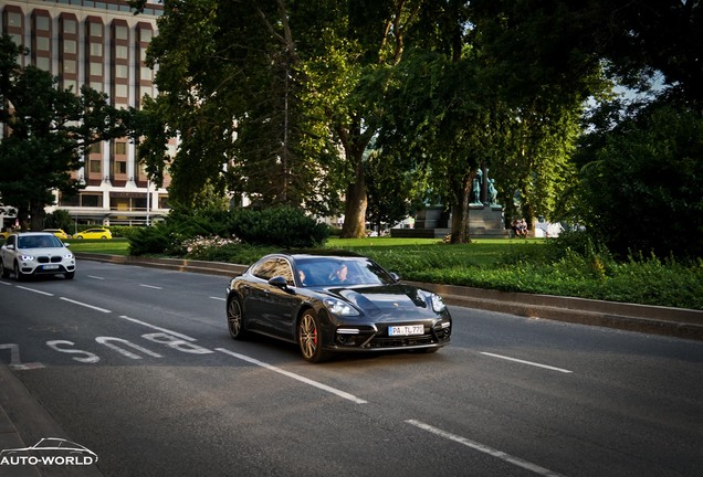 Porsche 971 Panamera Turbo