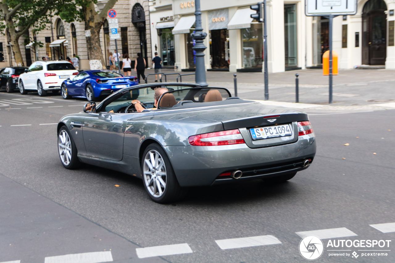 Aston Martin DB9 Volante