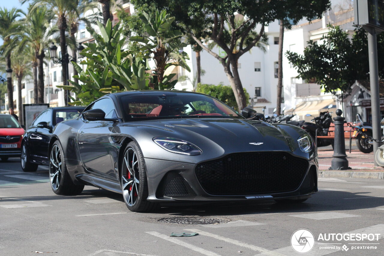 Aston Martin DBS Superleggera