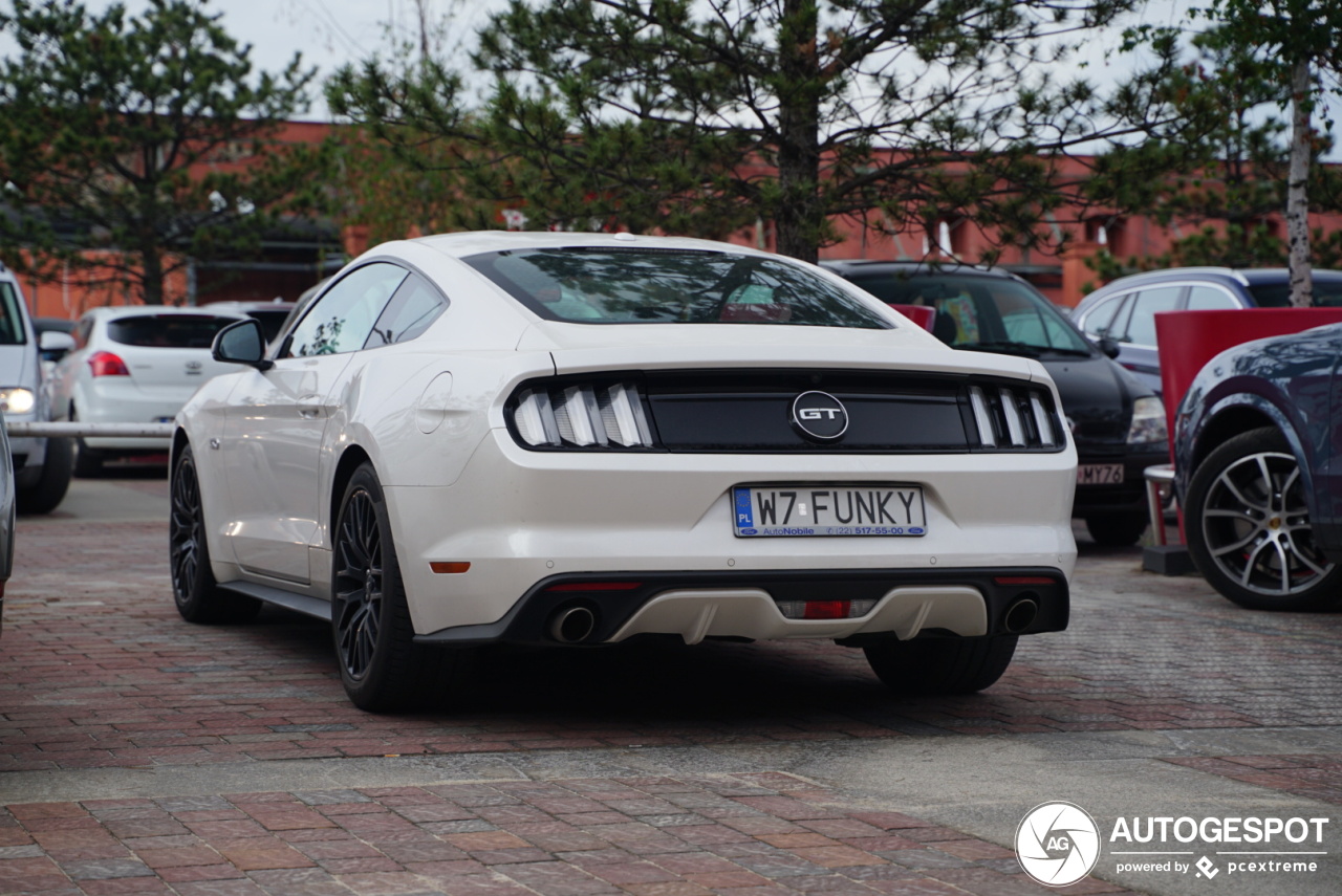 Ford Mustang GT 2015