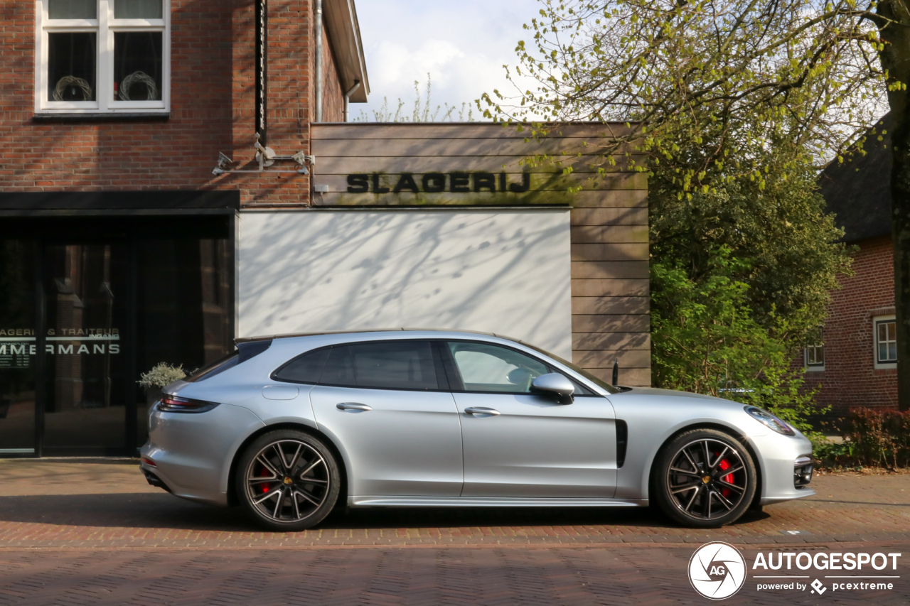 Porsche 971 Panamera GTS Sport Turismo