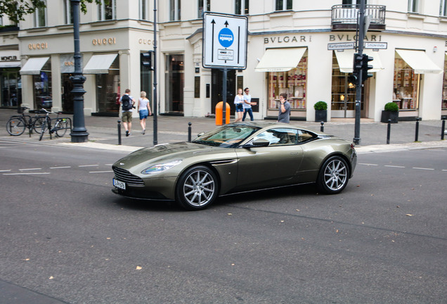 Aston Martin DB11