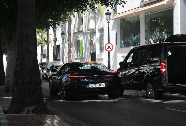 Aston Martin DB11 V8