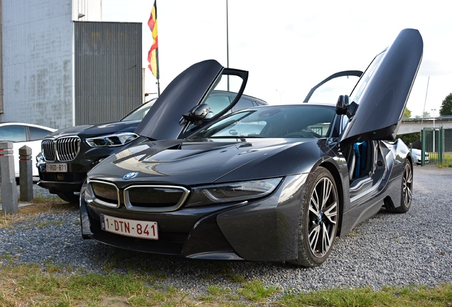 BMW i8