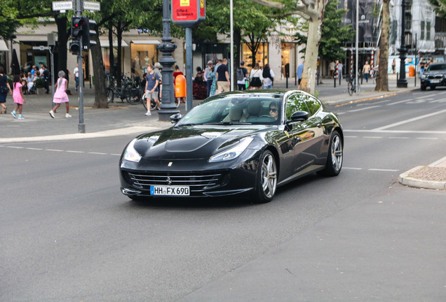 Ferrari GTC4Lusso