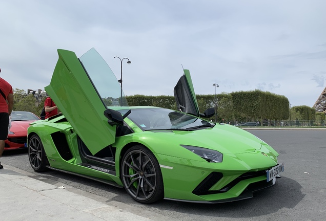 Lamborghini Aventador S LP740-4