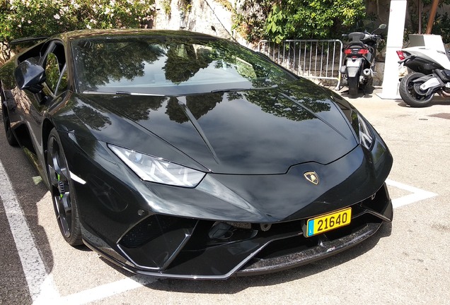 Lamborghini Huracán LP640-4 Performante