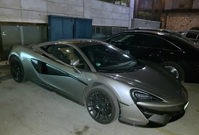 McLaren 570S