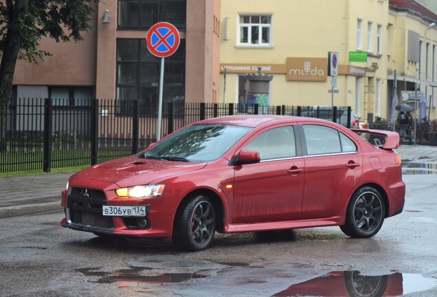 Mitsubishi Lancer Evolution X