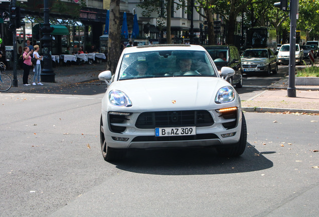 Porsche 95B Macan GTS