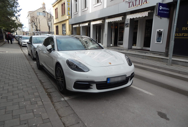 Porsche 971 Panamera Turbo