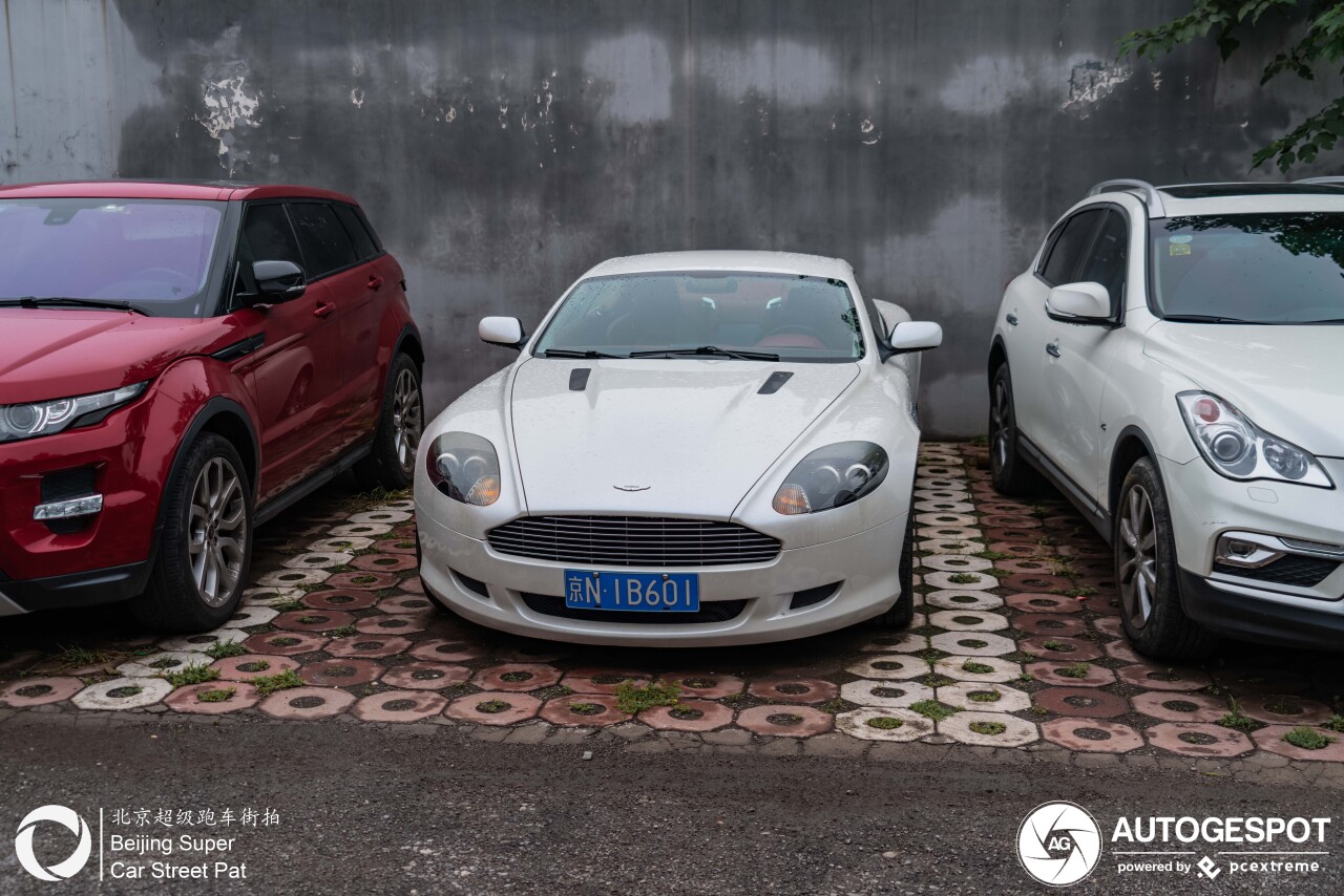 Aston Martin DB9