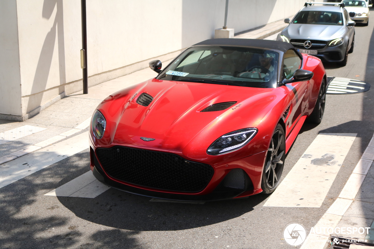 Aston Martin DBS Superleggera Volante