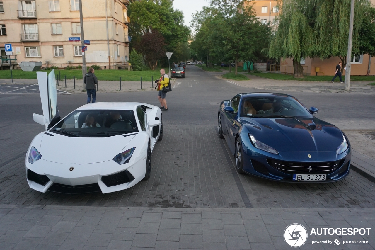 Lamborghini Aventador LP700-4