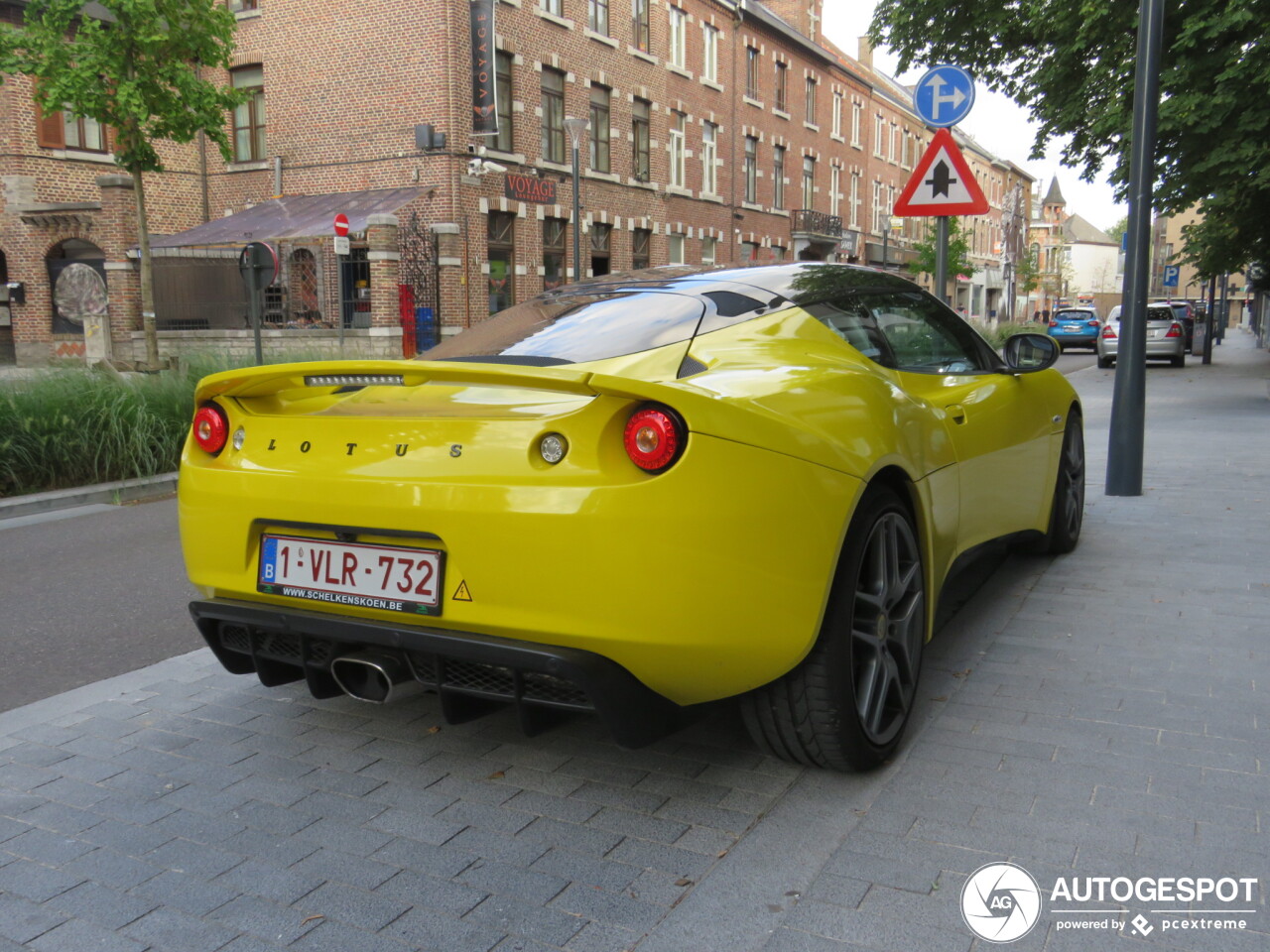 Lotus Evora