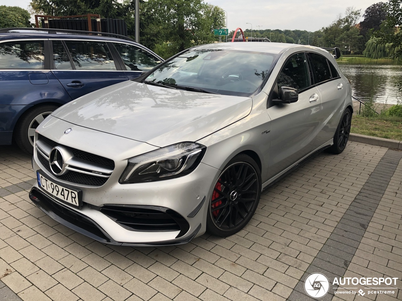 Mercedes-AMG A 45 W176 2015