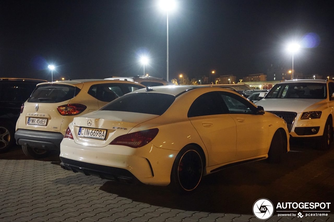 Mercedes-Benz CLA 45 AMG C117