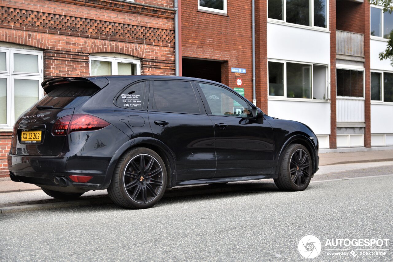 Porsche 958 Cayenne GTS