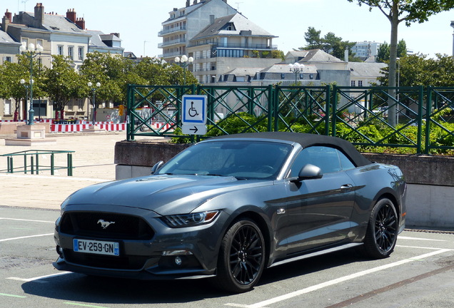 Ford Mustang GT Convertible 2015